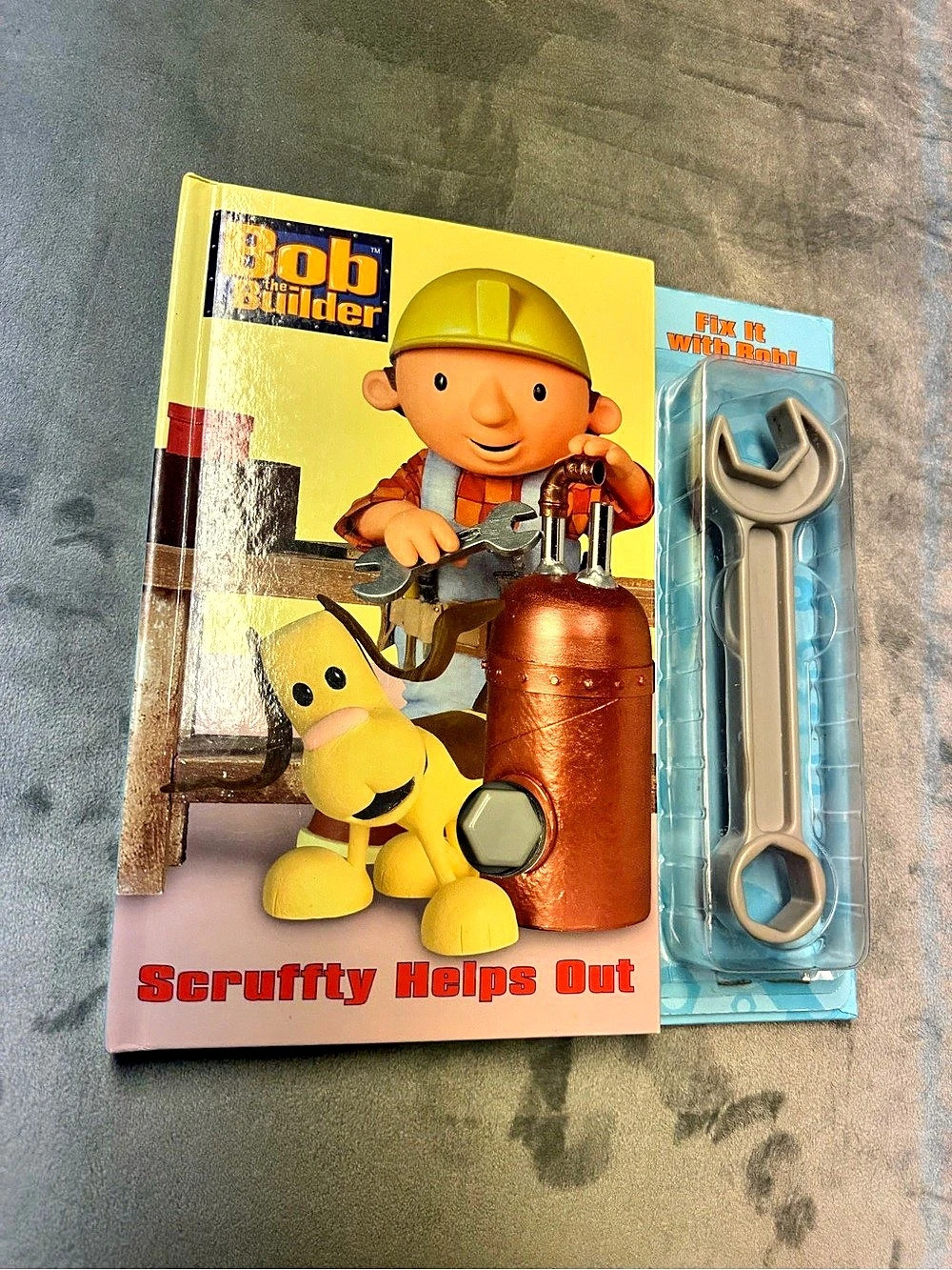 Bob the Builder Scruffy Helps Out Children's Book with Wrench